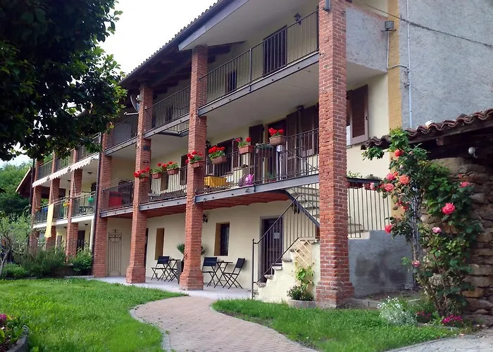 Cascina Brunod Bed & Breakfast